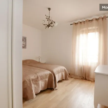 Rent this 2 bed apartment on Côté Parc Sisley in Rue Roger Bréchan, 69003 Lyon