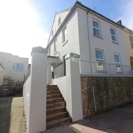 Rent this 1 bed apartment on 175 Union Street in Torquay, TQ1 4BX
