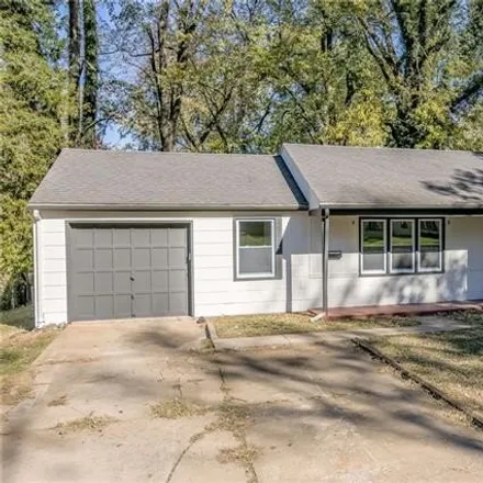 Image 2 - 9162 East 67th Terrace, Raytown, MO 64133, USA - House for sale