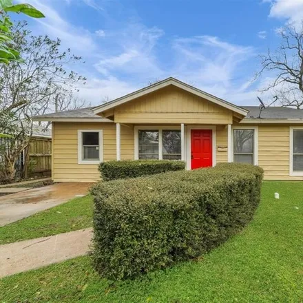 Rent this 3 bed house on 1499 George Street in Pasadena, TX 77502