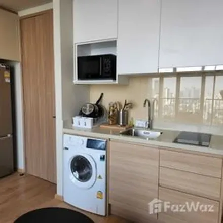 Rent this 2 bed apartment on Taweewan Place in Soi Sukhumvit 33, Vadhana District