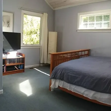 Rent this 2 bed house on Fort Bragg in CA, 95437