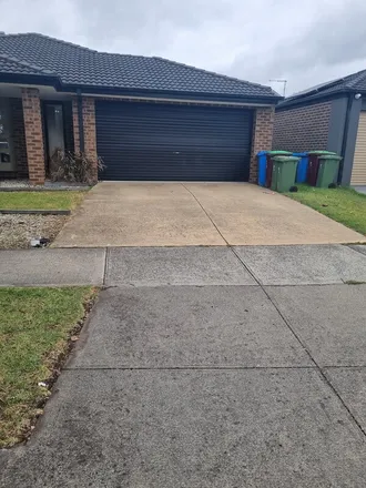 Rent this 1 bed house on Melbourne in Cranbourne East, VIC