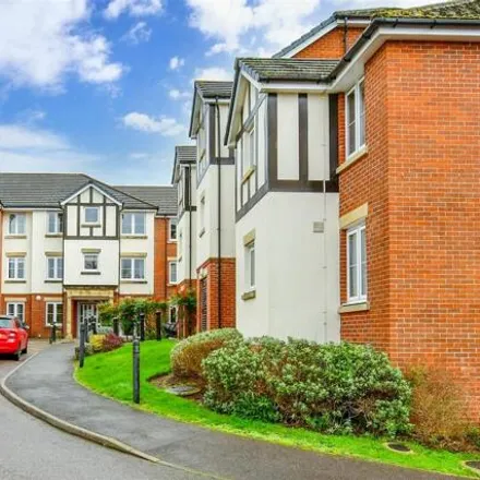 Buy this 1 bed apartment on 5 Mitre Court in Tonbridge, TN9 1PW