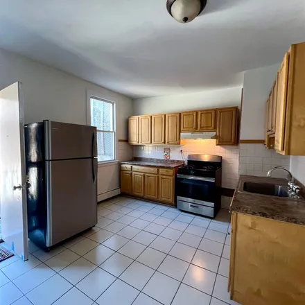 Rent this 2 bed apartment on 319 5th Street in Jersey City, NJ 07302