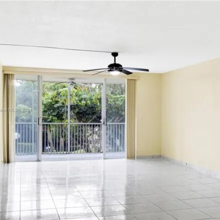 Image 6 - 1660 Northeast 191st Street, Miami-Dade County, FL 33179, USA - Apartment for rent
