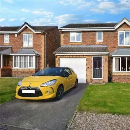 Buy this 4 bed house on Park Close in Havercroft, WF4 2QX