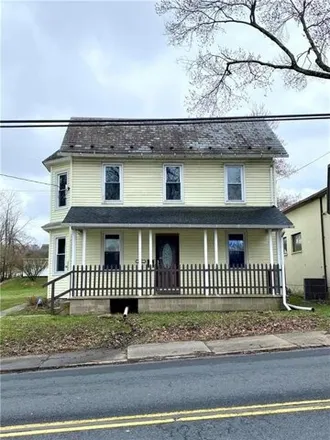 Image 1 - 844 Market Street, Uttsville, Bangor, PA 18013, USA - House for sale