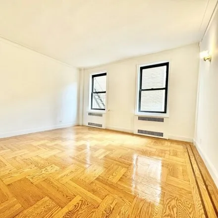 Rent this 1 bed condo on 386 Fort Washington Avenue in New York, NY 10033