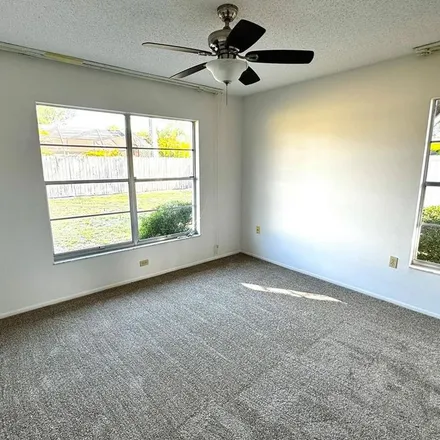 Rent this 3 bed apartment on 4366 Eastwood Drive in Pinecraft, Sarasota County