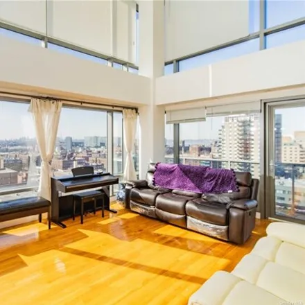 Buy this 3 bed condo on 136-28 Maple Avenue in New York, NY 11355