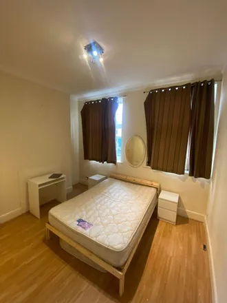 Rent this 1 bed room on Hendon Central Station in Watford Way, London