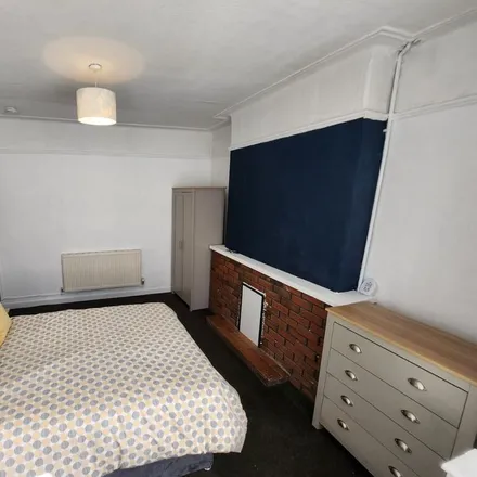 Rent this 1 bed room on Westminster Road in Ellesmere Port, CH65 2EQ