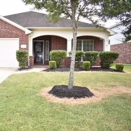 Rent this 3 bed house on 2519 Kildeer Ct in League City, Texas