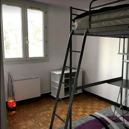 Rent this 4 bed room on 431 Cours Émile Zola in 69100 Villeurbanne, France