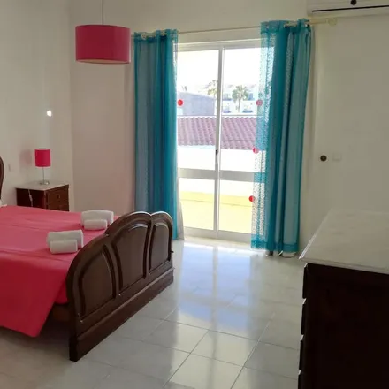 Rent this 5 bed house on 8200-297 Distrito de Évora