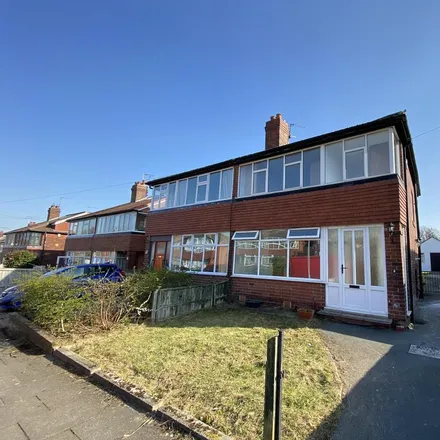 Rent this 3 bed duplex on Henconner Drive in Leeds, LS7 3NR