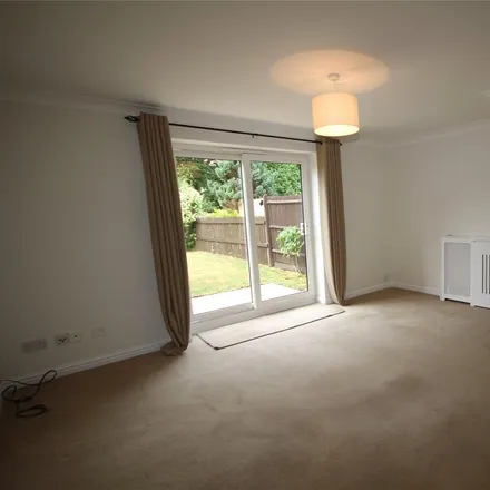 Image 3 - 11 Salisbury Close, Amersham, HP7 9EZ, United Kingdom - Townhouse for rent