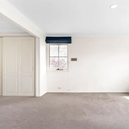 Image 4 - 11.1 Yarrbat Avenue, Balwyn VIC 3103, Australia - Apartment for rent