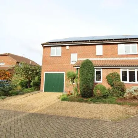 Buy this 4 bed house on Glenfields in Whittlesey, PE7 1HY