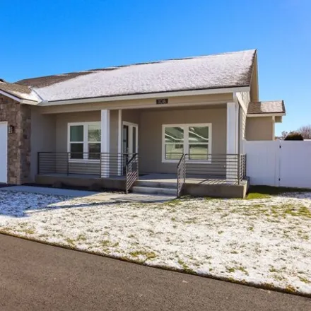 Buy this 2 bed house on 190 Apple Loop in Naches, WA 98937