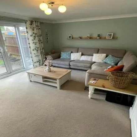 Image 5 - Candleberry Close, West Timperley, WA14 5ZH, United Kingdom - House for sale