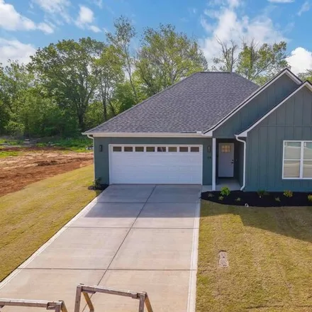 Buy this 3 bed house on Cooper Anderson Road in Jackson, TN 38305