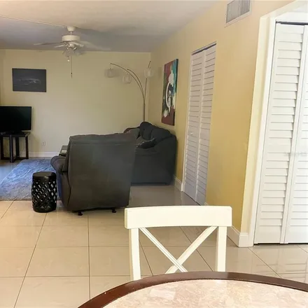 Image 3 - Highland Avenue North & Sandy Lane, North Highland Avenue, Clearwater, FL 33755, USA - Condo for sale