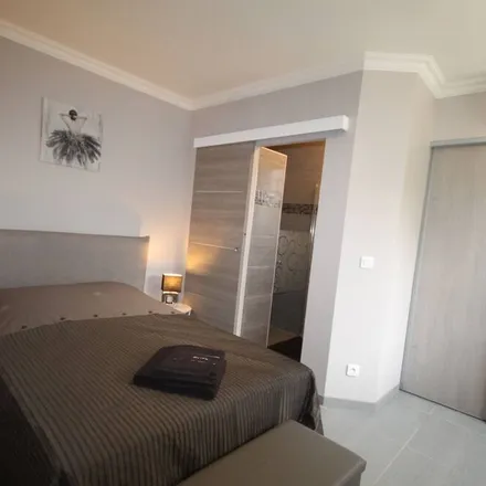 Rent this 3 bed house on 06570 Saint-Paul-de-Vence