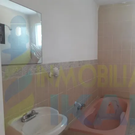 Buy this 3 bed house on Calle 16 in 93279 Poza Rica, VER
