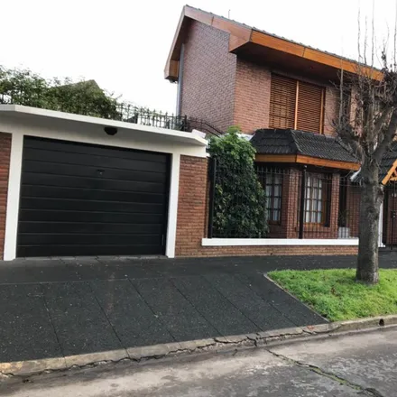 Buy this studio house on 830 - Leandro N. Alem 7678 in Partido de Tres de Febrero, B1687 ABL Martín Coronado