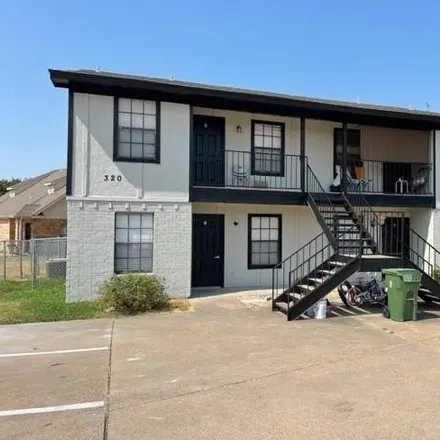 Rent this 2 bed house on 408 Kings Way Drive in Mansfield, TX 76063