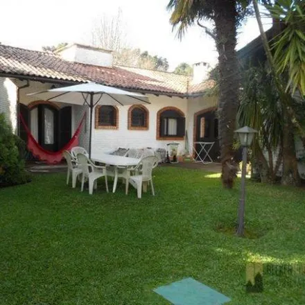 Buy this 4 bed house on Laje de Pedra Mountain Village in Avenida do Parque, Laje de Pedra