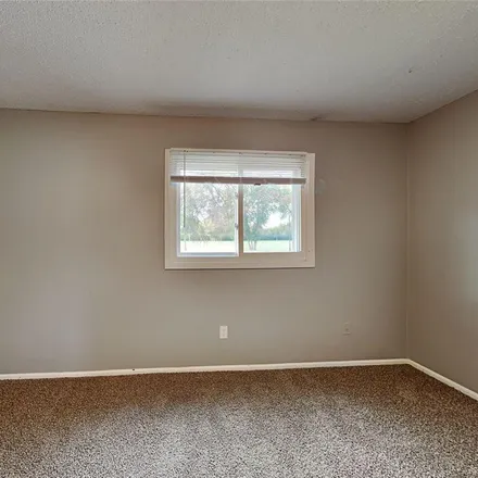 Image 8 - 6108 Candlewood Drive, Brooklyn Park, MN 55443, USA - House for rent