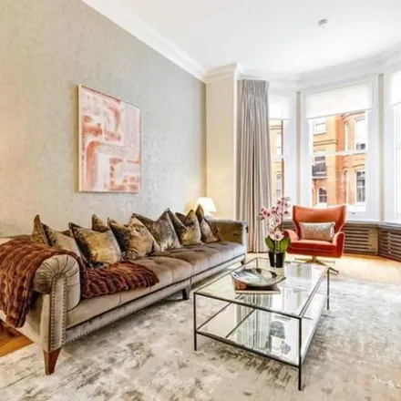 Image 2 - Charing Cross, London, SW1A 2DX, United Kingdom - Apartment for rent