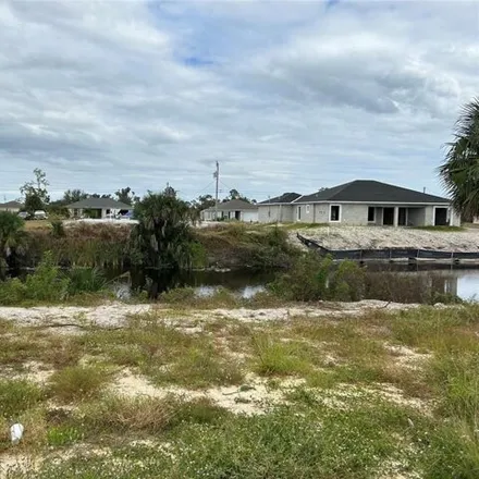 Image 3 - 3811 Northeast 16th Place, Cape Coral, FL 33909, USA - House for sale