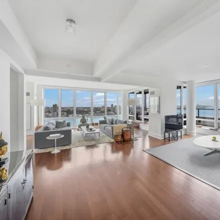 Buy this 4 bed condo on The Aldyn in 60 Riverside Boulevard, New York