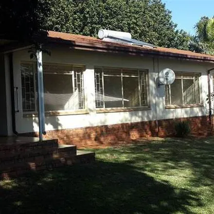 Rent this 4 bed apartment on Bergsering Avenue in Magalieskruin, Pretoria
