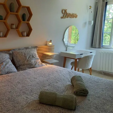 Rent this 2 bed apartment on Dijon in Côte-d'Or, France