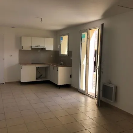 Rent this 4 bed apartment on Chemin vers Pont du Gard in 30210 Lédenon, France