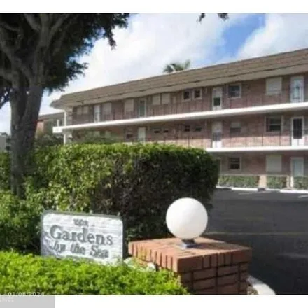 Rent this 1 bed condo on 1544 Southeast 21st Avenue in Lauderdale-by-the-Sea, Broward County
