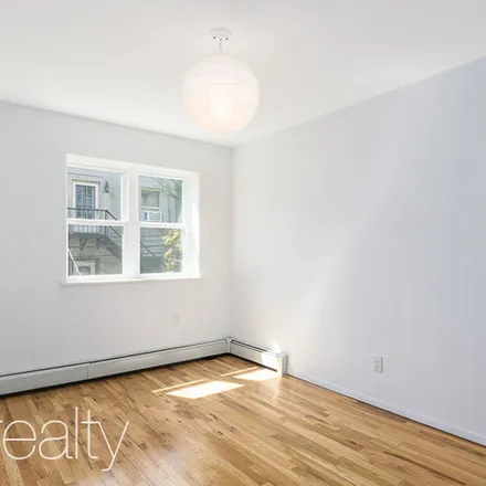 Image 7 - 50 1st Place, New York, NY 11231, USA - Apartment for rent