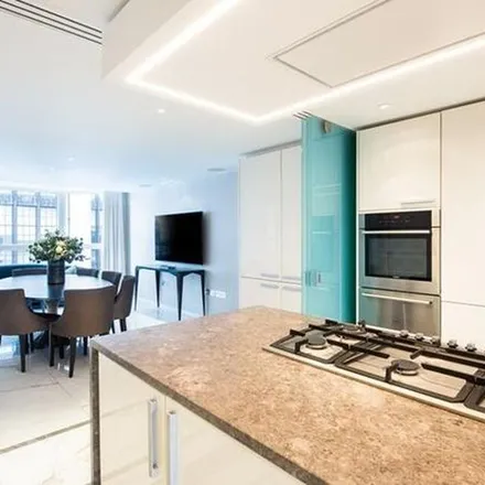 Rent this 3 bed apartment on Kensington Town Hall in Hornton Street, London