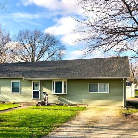 Rent this 4 bed house on 712 East McCracken Avenue in Hoopeston, Vermilion County