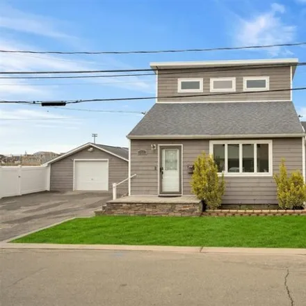 Buy this 4 bed house on 823 South Bay Street in Village of Lindenhurst, NY 11757