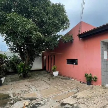 Buy this 3 bed house on Rua Bonifácio de Carvalho in Horto, Teresina - PI