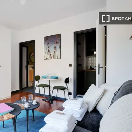 Rent this 1 bed apartment on 9 Avenue Hoche in 75008 Paris, France