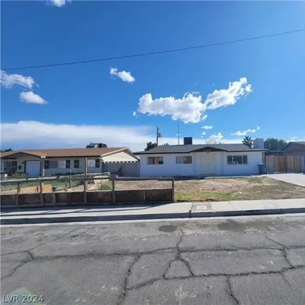 Rent this 3 bed house on 3717 East Ponderosa Street in Sunrise Manor, NV 89115