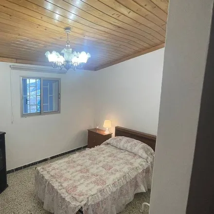 Rent this 4 bed house on Iglesia Parroquial de La Vega de San Mateo in Plaza Nuestra Señora del Pino, 35320 Vega de San Mateo