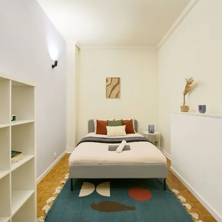 Rent this 7 bed room on Rua Actor António Silva